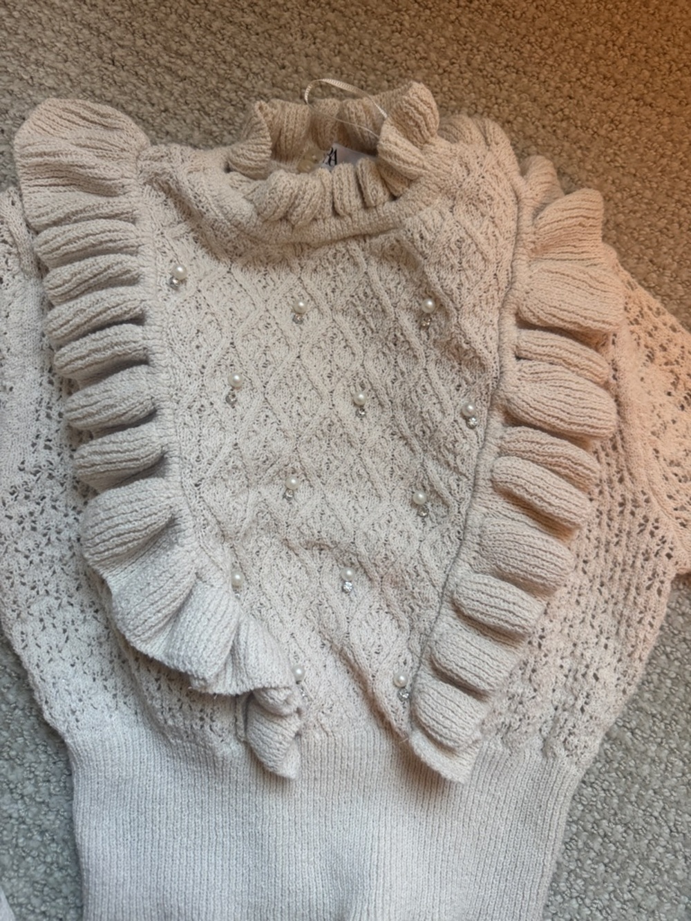 Zara Fitted Ruffled Knit
Pearl Rhinestone Cropped
Sweater - Picture 8 of 8